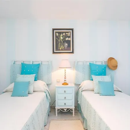 Bahia De By Ghr Apartment Marbella
